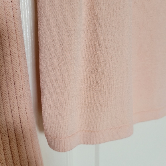 Ann Taylor flare sleeve top - Picture 6 of 7